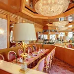 Centro Bristol Hotel 4*