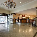 Centro Bristol 4*