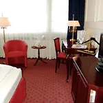 Centro Bristol 4* Bonn