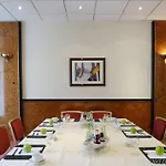 Centro Bristol 4*