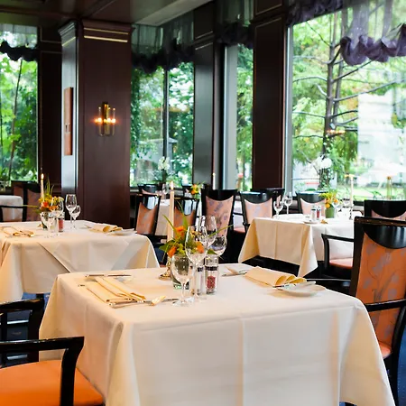 Centro Bristol Отель