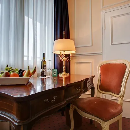 Centro Bristol 호텔 본