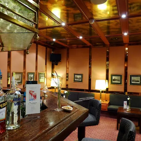 Отель Centro Bristol