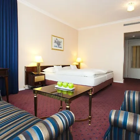 Centro Bristol Hotel 4*