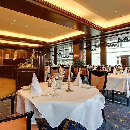 Hotel Centro Bristol 4*