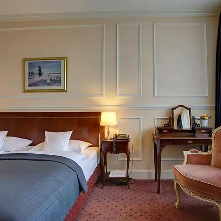 Centro Bristol Hotel