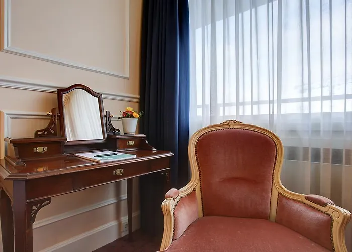 Hotel Centro Bristol 4*